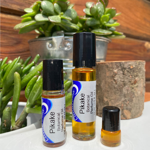 Sandalwood Perfume Oil – Lunaroma Aromatic Apothecary